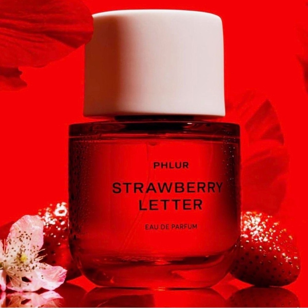 Phlur Strawberry Letter Eau de Parfum